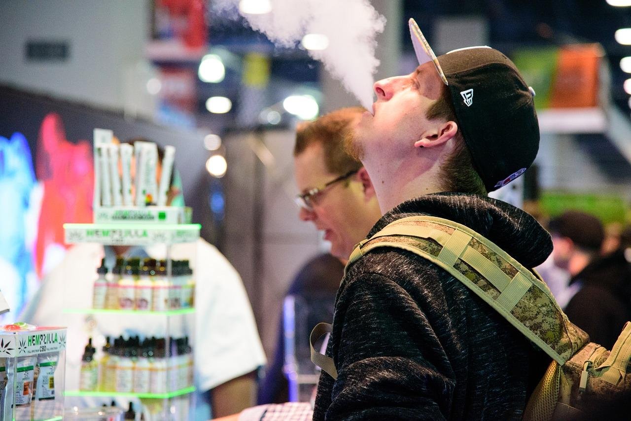 How to consume cannabis: Vape carts